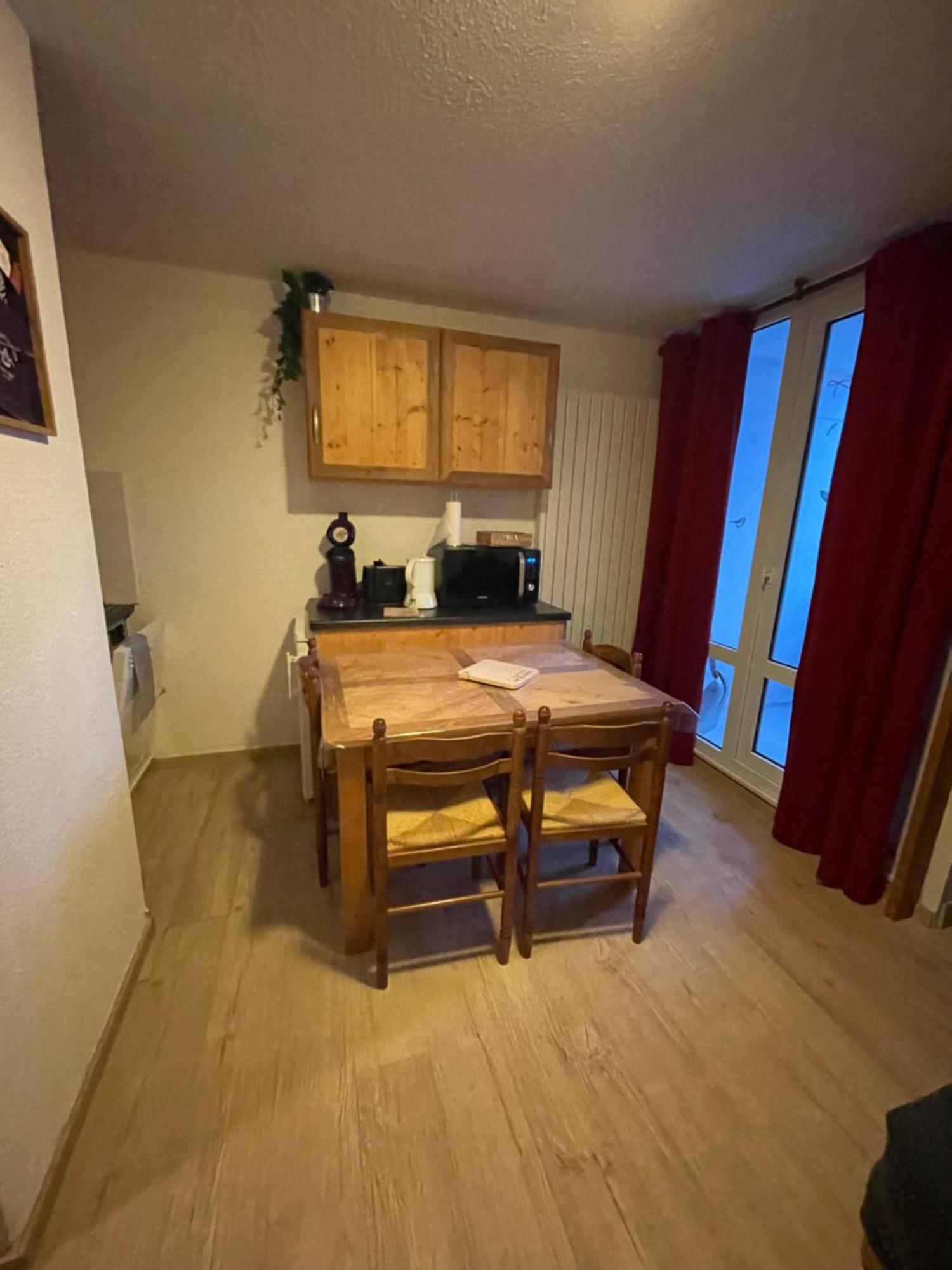 Petit Appartement Labellise Les 2 Alpes Residence Arc En Ciel Telesiege Petite Aiguille Les Deux Alpes Exteriér fotografie